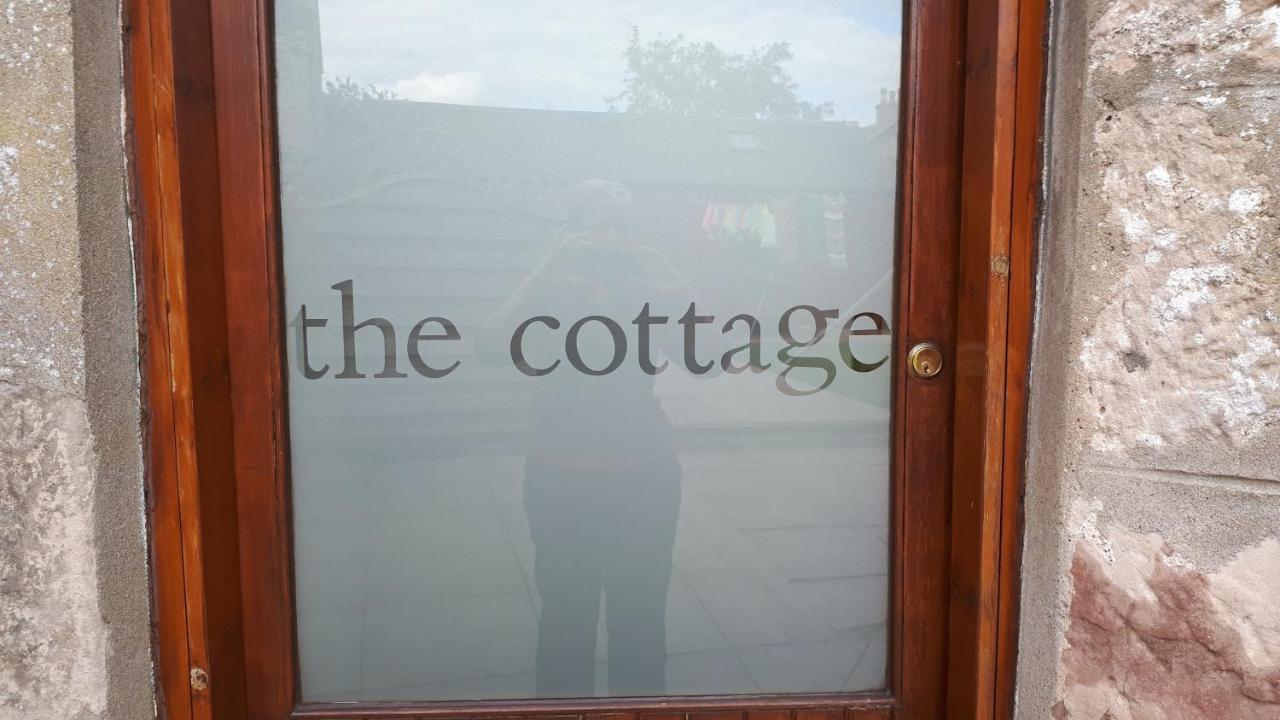 North End The Cottage Нэрн Экстерьер фото